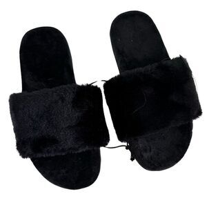 NWT Express Women’s Black Fur Slide On Shoes Slippers Size 6